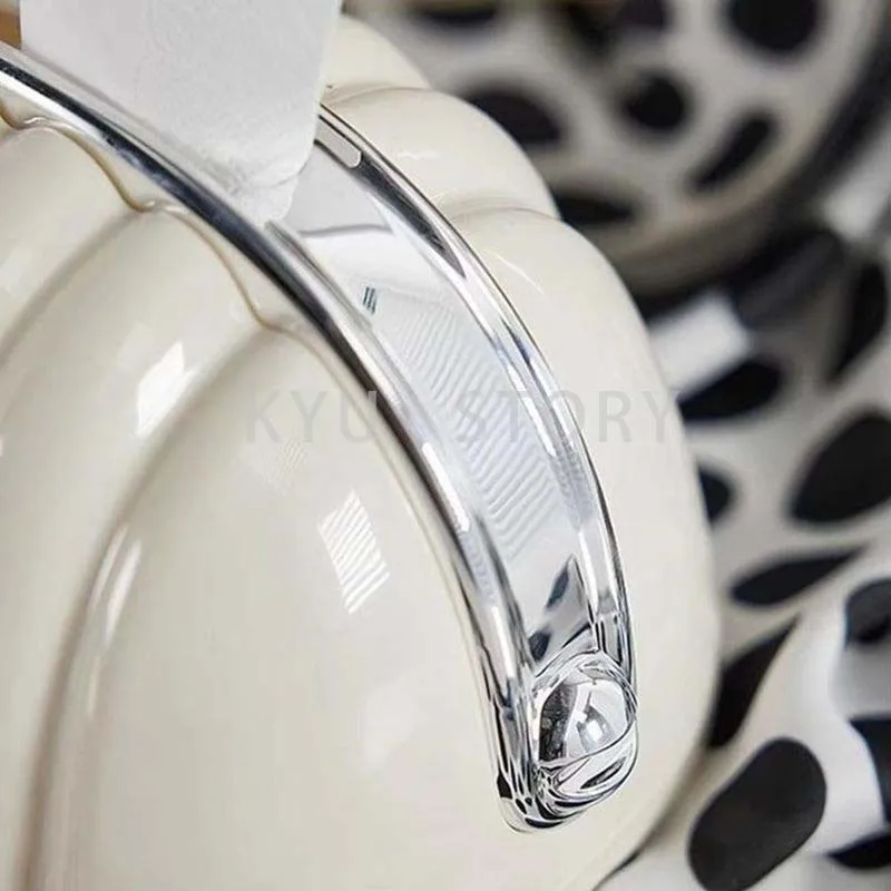 Luxury Shell Tissue Box